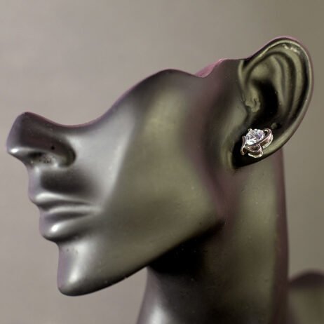 Cup Solitaire Earrings
