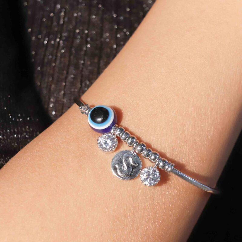 Personalized eyes braslet