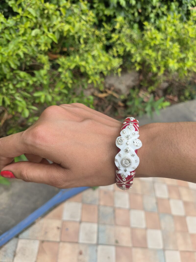 Buy Silverji Handmade Saka pola Bangle with Flower Design ( One Piece ) - Image 5
