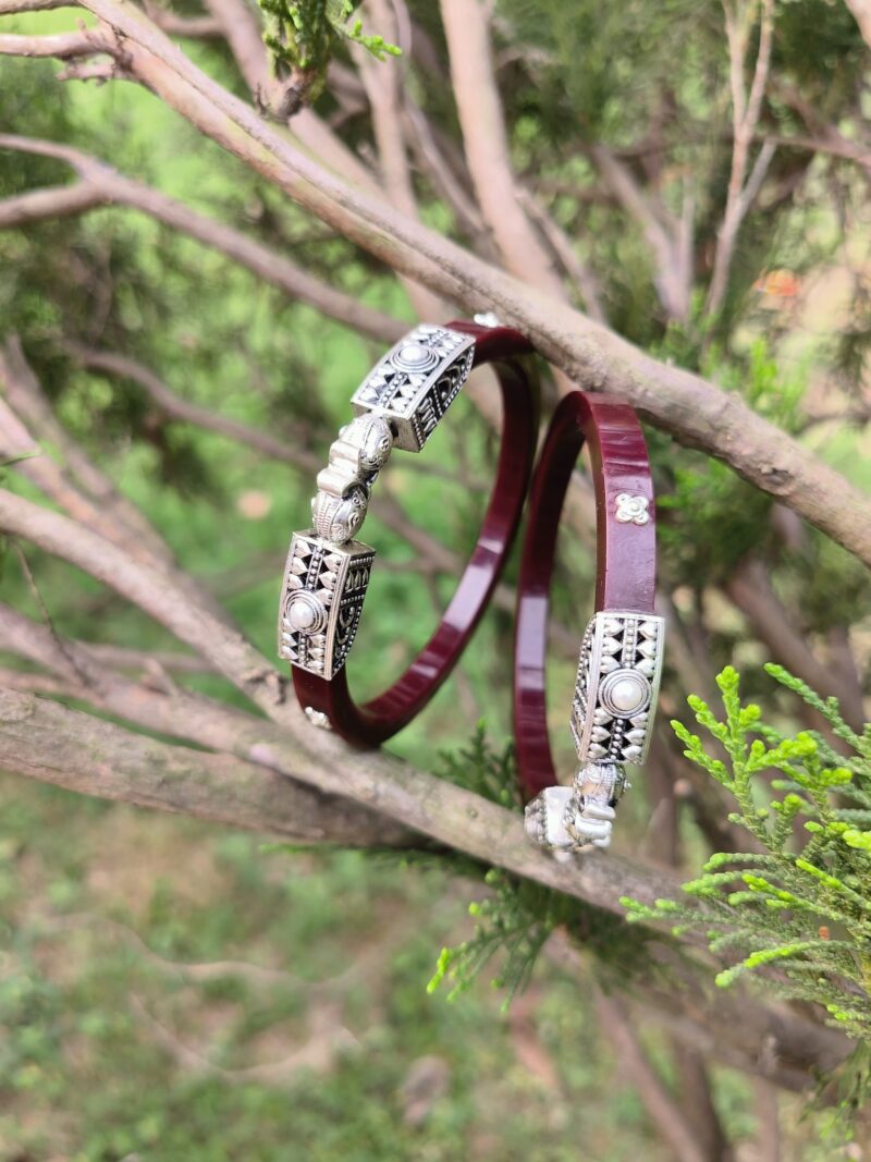 Buy Silverji Handmade Maroon Colour Elephant Shape Square Bangle ( One Piece ) - Image 4