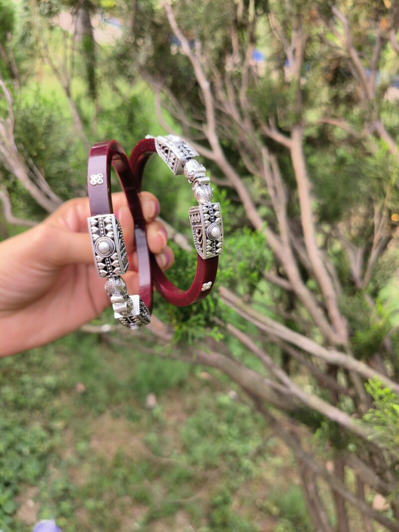 Buy Silverji Handmade Maroon Colour Elephant Shape Square Bangle ( One Piece ) - Image 3