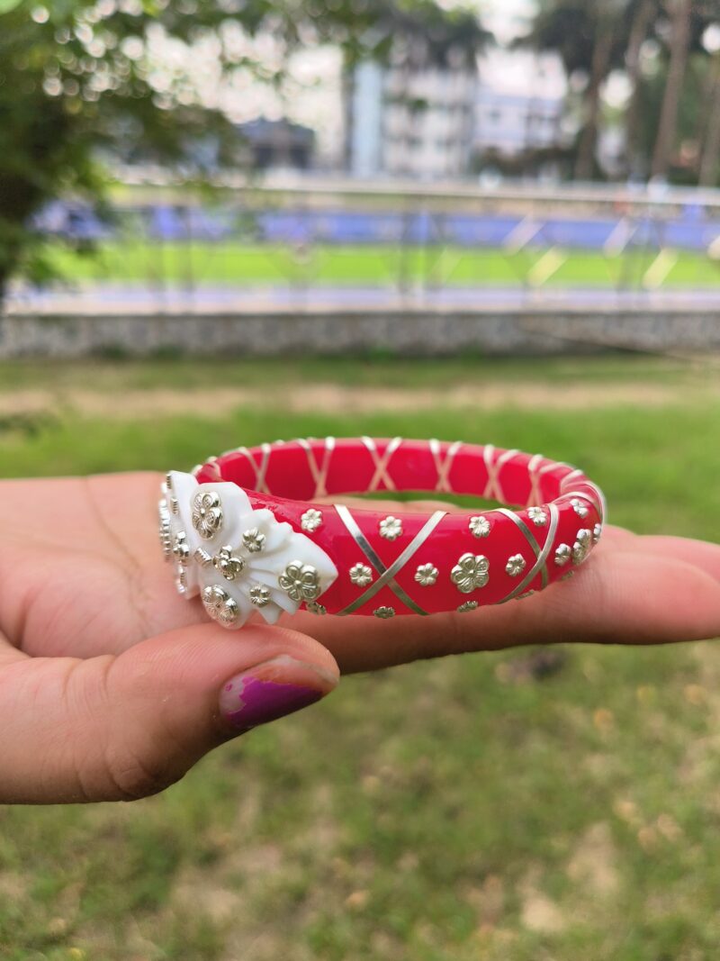 Buy Silverji Handmade Saka pola Bangle with Flower Design ( One Piece ) - Image 2